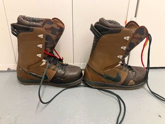 Nike x Poler snowboard boots size 11