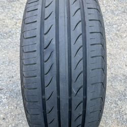 Sentury 235/45/18  (1) Tire