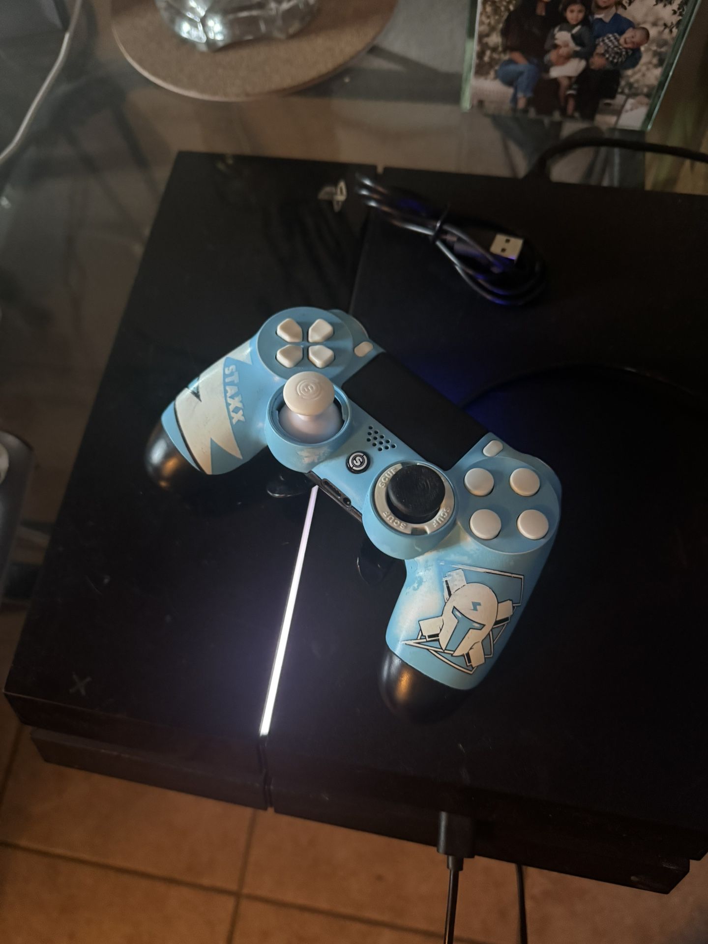 PS4. 1TB. SCUF CONTROLLER