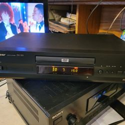 Pioneer DVD/CD PLAYER 