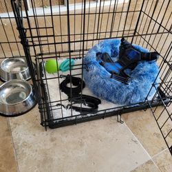 24" Dog Crate.  New In Box.  2 Dog Bowls 