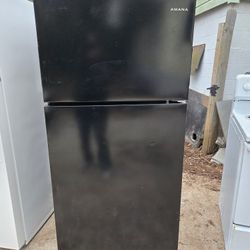 Amana Refrigerator 