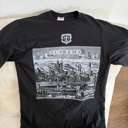 SUPREME T SHIRT