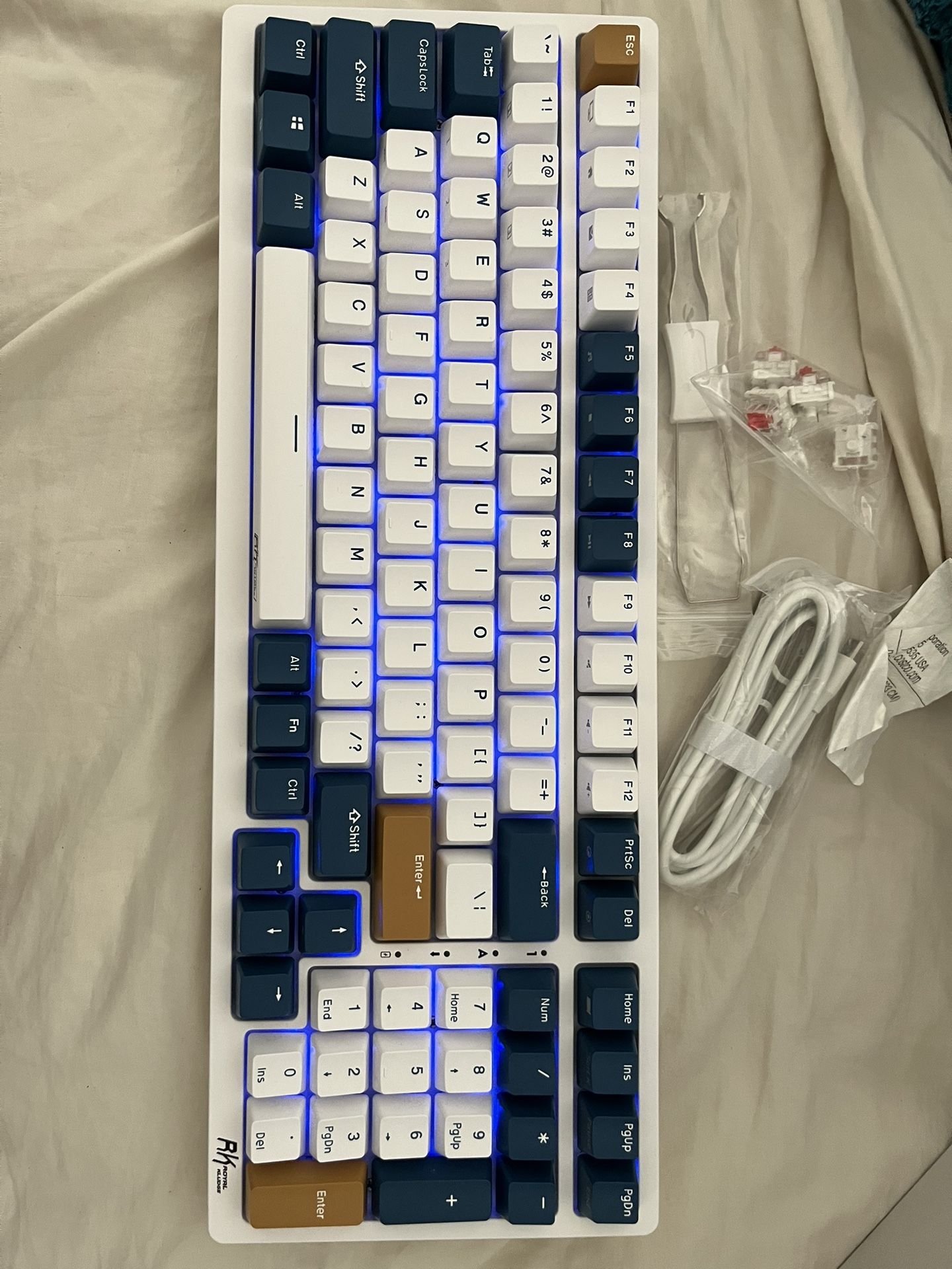 RK ROYAL KLUDGE KEYBOARD