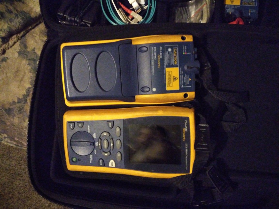 Fluke Networks DTX 1800 Cable Analyzer Kit.