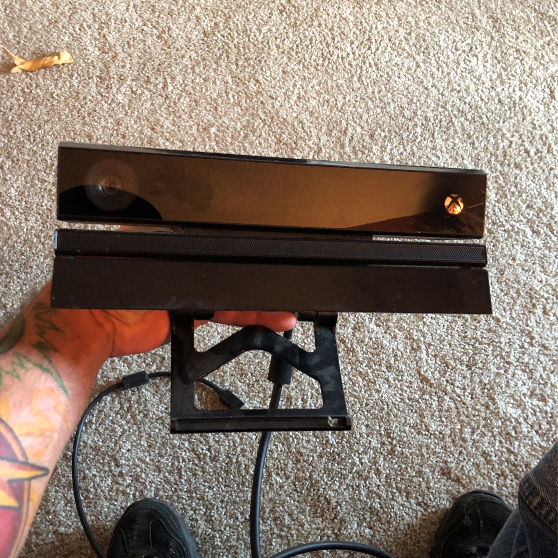 Xbox One Kinect With Tv Mount