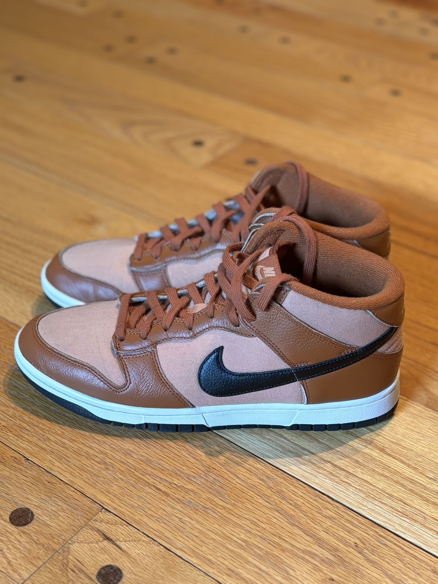 Nike Dunk Mid Amber Brown Size 10.5