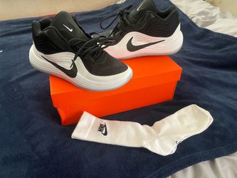 NIKE (Precision) 8 bundle sz 11.5 (comes with new NIKE socks)!!!