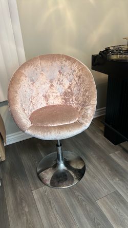 Vanity chair