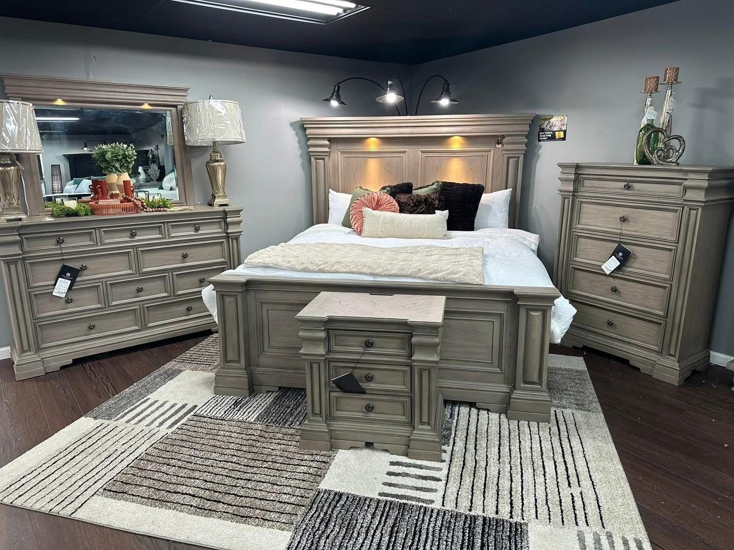 4PC King Bedroom Set