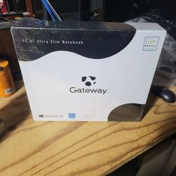Gateway Laptop - Windows 10 - NIB!