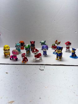 Paw patrol lot figures