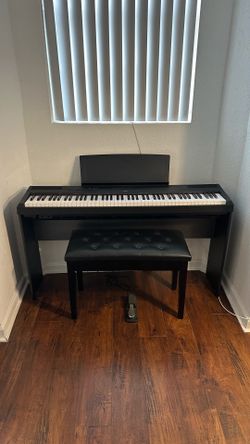 Yamaha P115 digital Piano