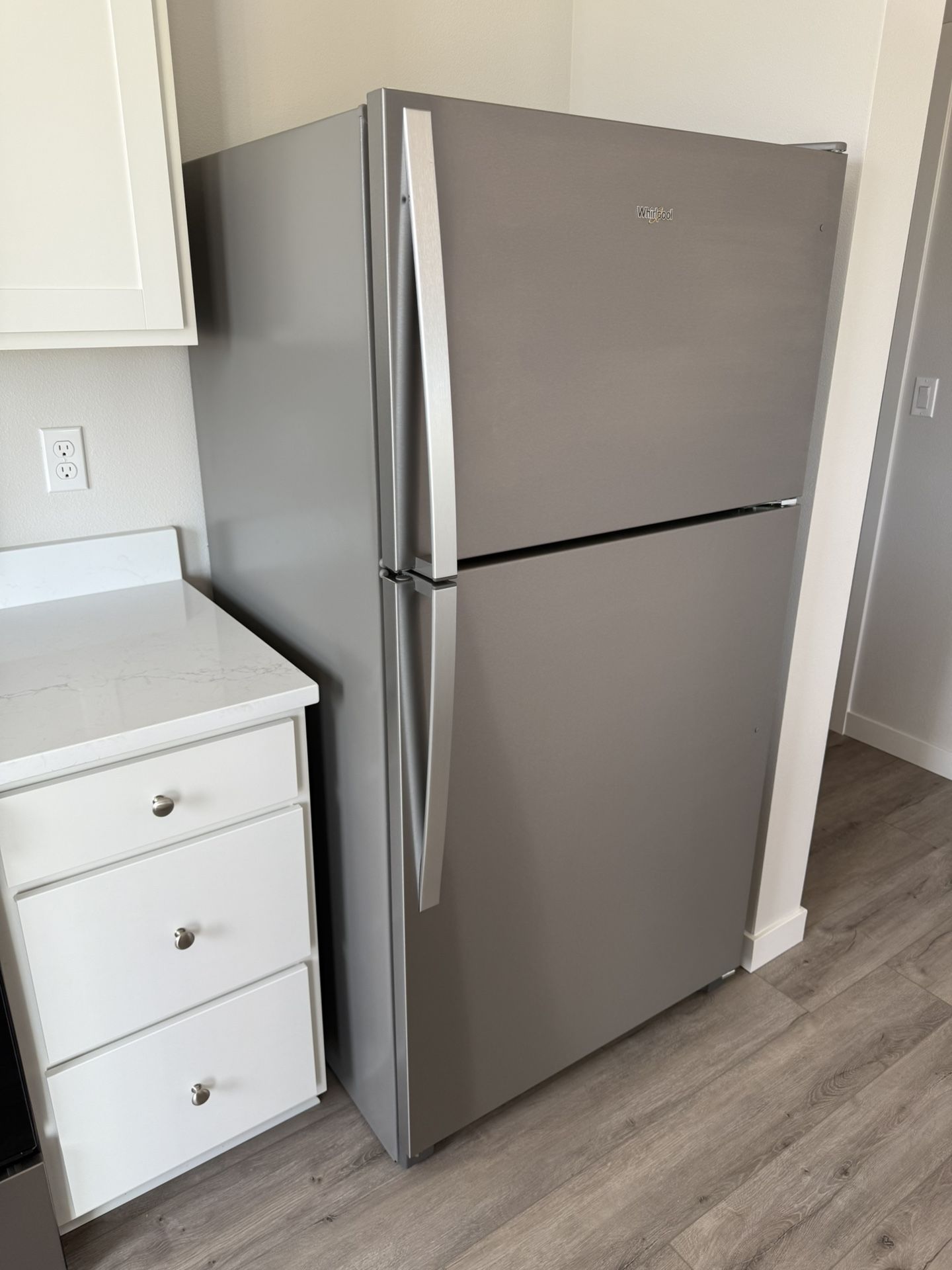 New! Whirlpool Refrigerator
