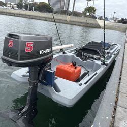 Accend 133x fishing kayak with 5 hp with fish finder