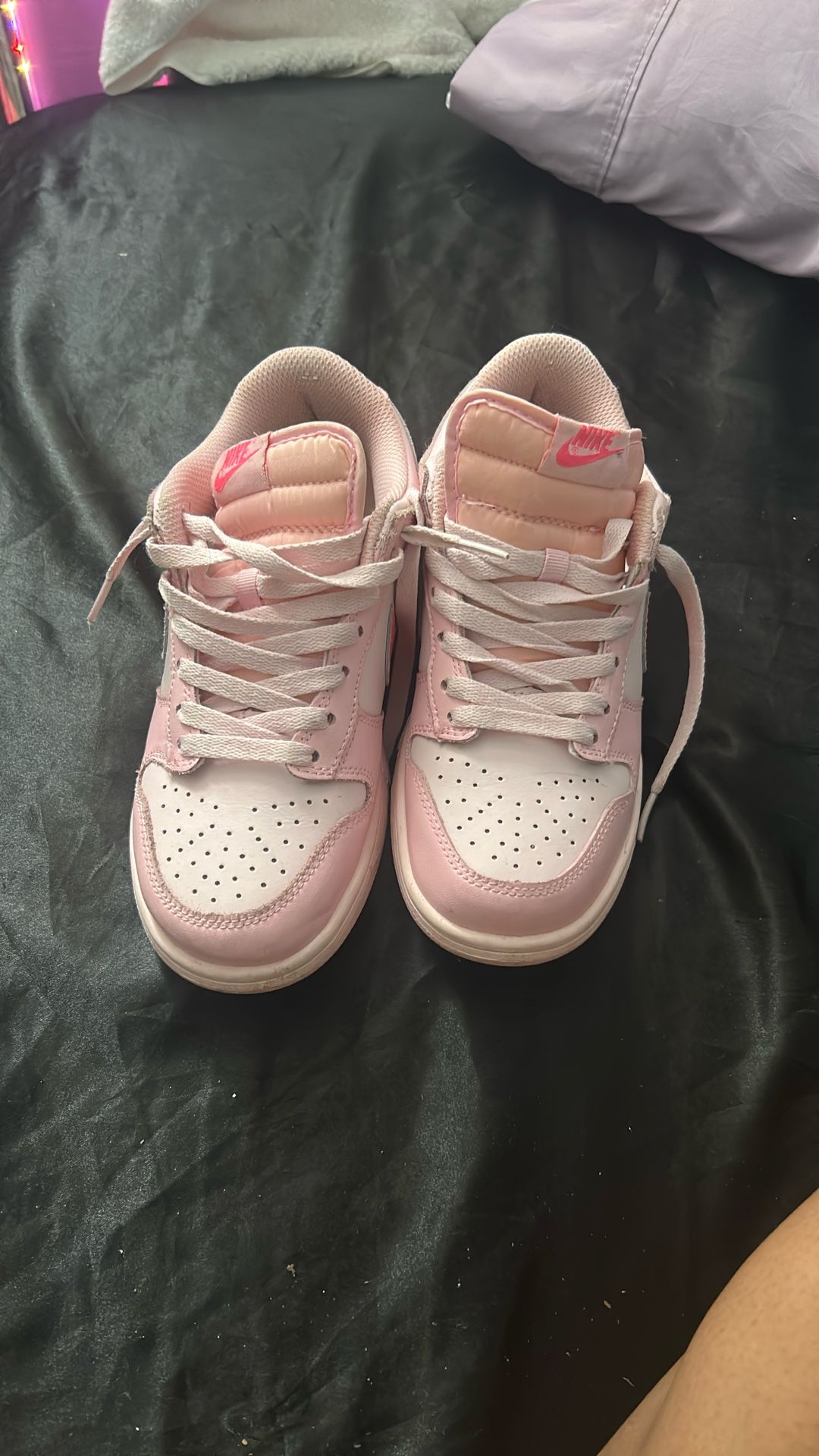 Pink Nike Dunks 