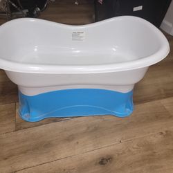 Baby Tub With Infant Insert