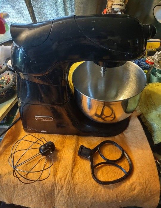 Wolfgang Puck Mixer And Accessories Will Not Separate Works Great