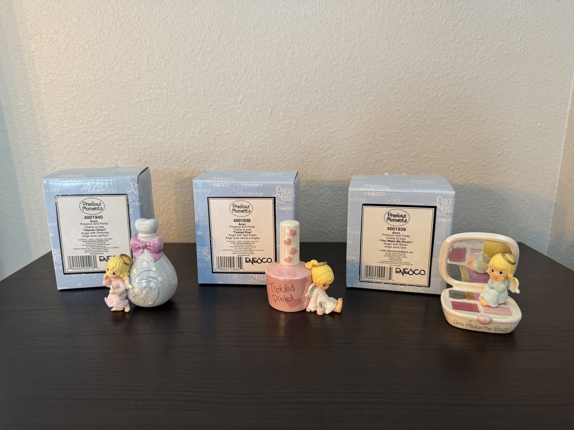 Precious Moments Avon Precious and Pretty Collection- like NEW!