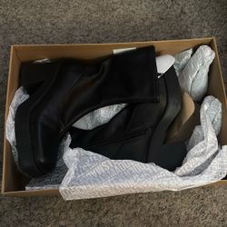 Steve Madden Boots Size 9