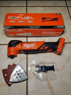 New Milwaukee FUEL Oscillating Multi Tool M18  - Tool Only.