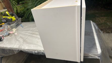 Kitchen cabinets