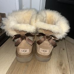 Womens UGG® Mini Bailey Bow II Boot - Chestnut