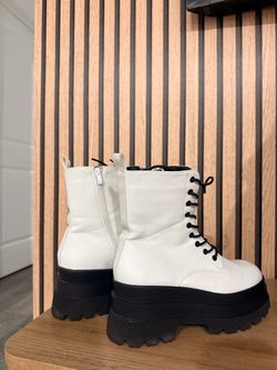 Steve Madden Luka White Chunky Platform Combat Boots