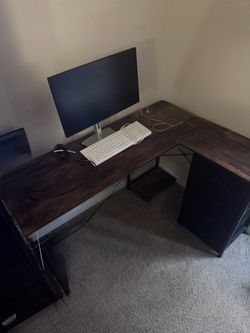 Used L-shaped Computer Desk with Monitor