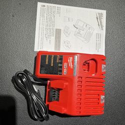 Milwaukee M12 and M18 Battery Charger