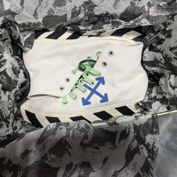 Off-White High-Top Sneakers – Size 43 – Worn Once – Authentic