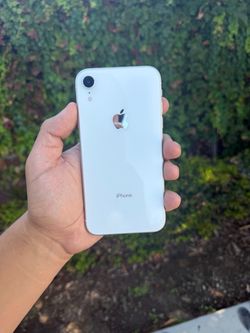 iPhone XR White Unlocked