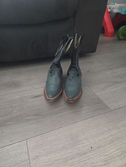 Boots of panza de avestrusz of kids