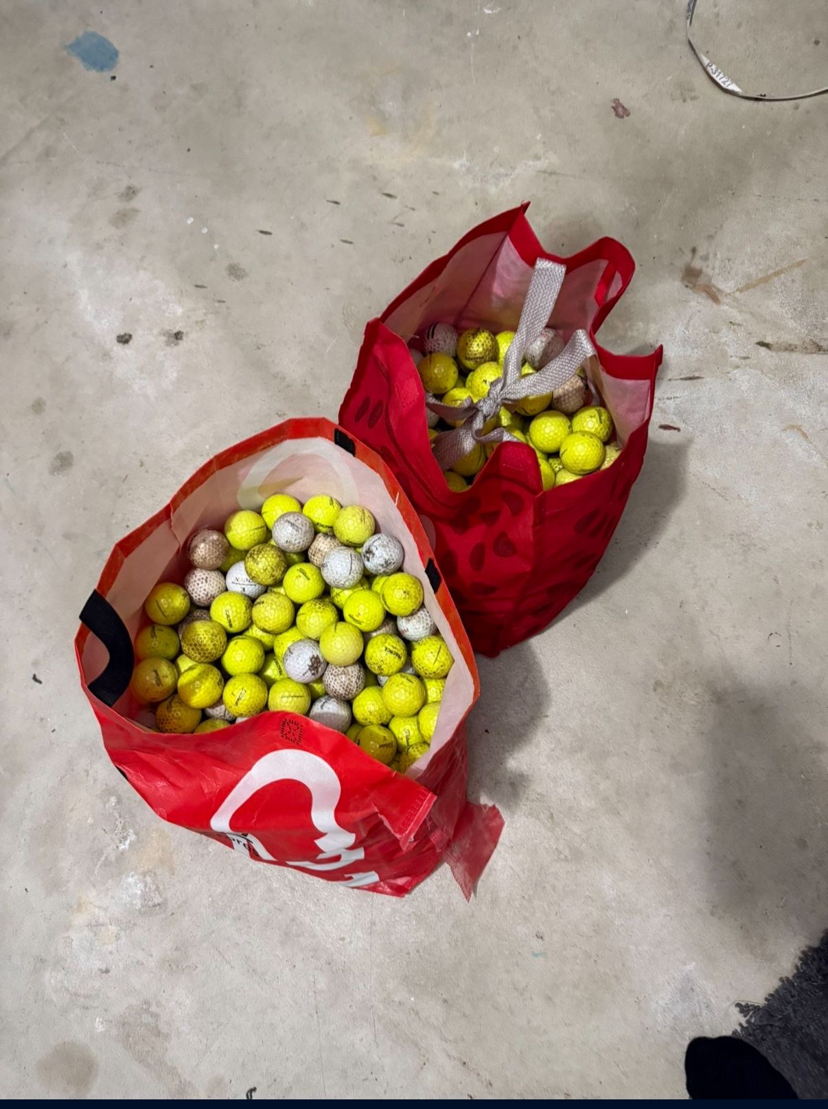 Big Lot Of Used Practice Golf Balls Titelist ProV1