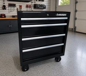 Husky tool box