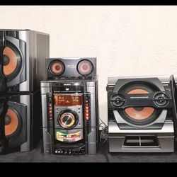 Sony LBT-ZX80D Mini Hi-Fi Component System 3 DVD, CD,CD-R/RW, DivX, MP3, 880W, Dolby DTS, 5.1, Karaoke