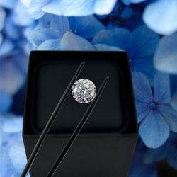 IGI Lab-grown Round Shape Certified Diamond 