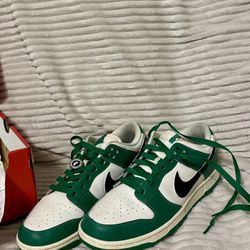 Nike Dunk Low Retro SE