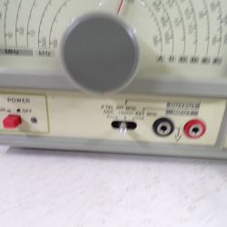 Leader LSG Signal Generator
