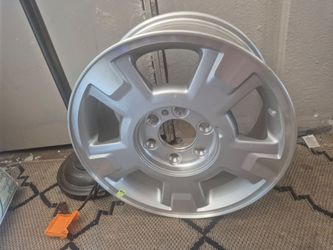 factory OEM alloy wheel designed for the Ford F-150
