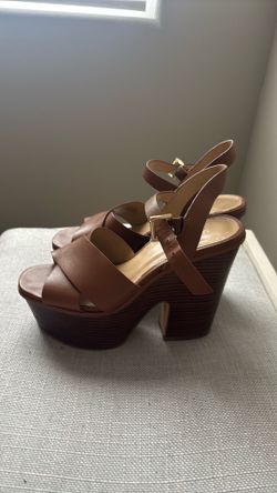 Michael Kors Cognac Leather Sandals (size 7.5)