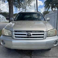 TOYOTA HIGHLANDER 2004 