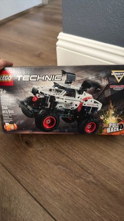 LEGO Technic Monster Jam Monster Mutt Dalmatian