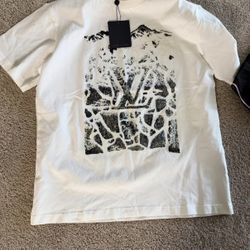 LV t shirt 