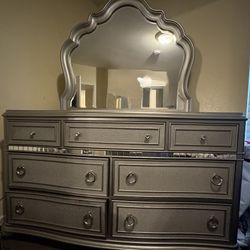 Grey/Silver BedRoom Suit