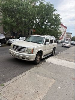 2004 Cadillac Escalade
