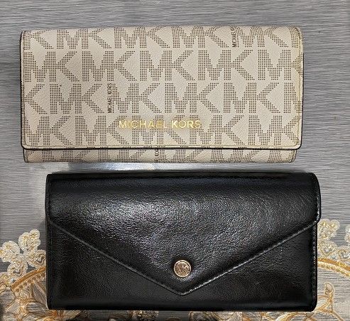 Michael Kors Wallets 