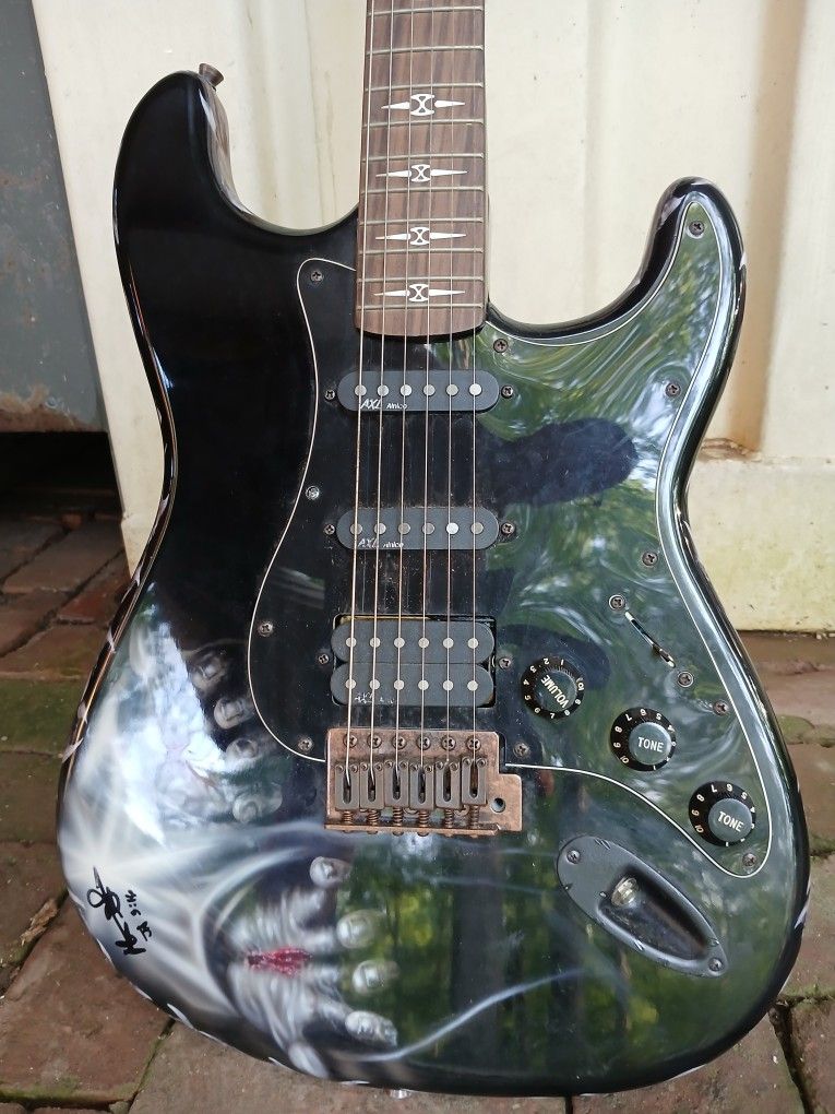 Mikeschair "NAIL PRINT" Custom Autographed Guitar