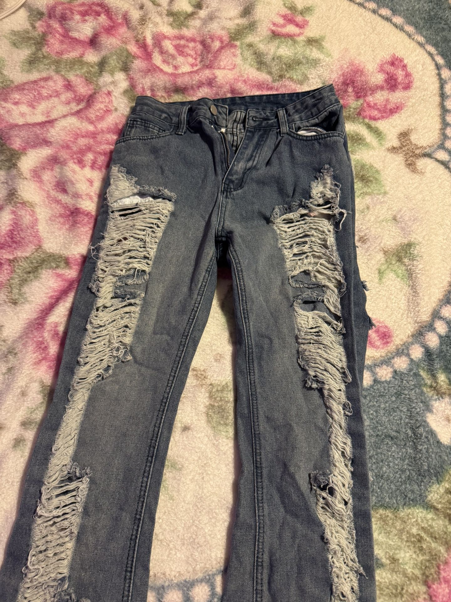 loose ripped jeans women’s fashion