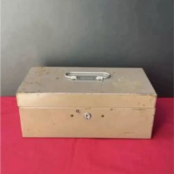Lit-Ning Vintage Tool Box with Slide Latch
